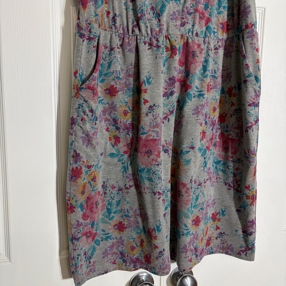 Torrid Fit & Flare Floral Tank Dress size 2 - Picture 4 of 8